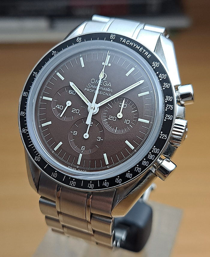 Omega speedmaster chocolate best sale